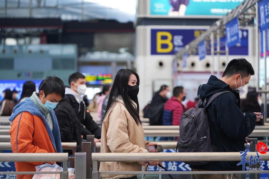 【老广贺春▪意大利语】La stazione ferroviaria di Guangzhou Sud registra un record di viaggiatori a domicilio