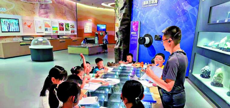 今夏最火市場　新青年新職業