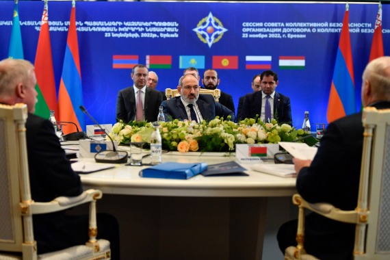 亚美尼亚总理说希望与阿塞拜疆签和平协定