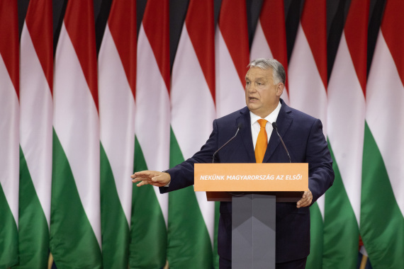 匈牙利总理欧尔班连任青民盟主席