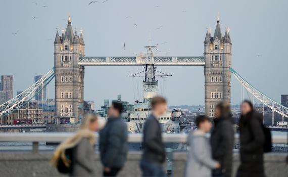 调查显示英国今年将流行“一日游”