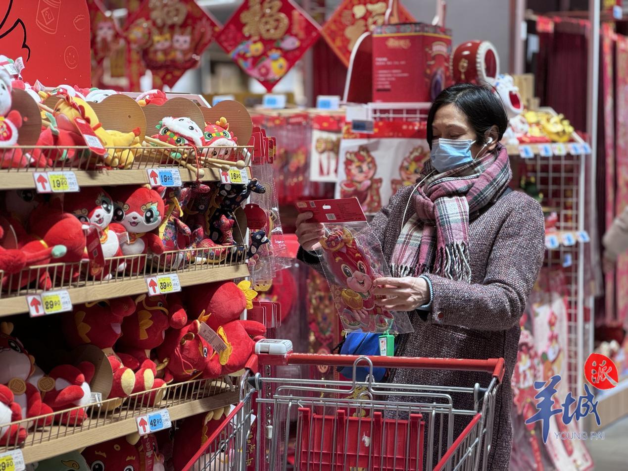 【老广贺春】Chinese New Year in Guangdong: Shaoguan immerses in rich festive atmosphere  新春将至，韶关浈江各地龙年味正浓