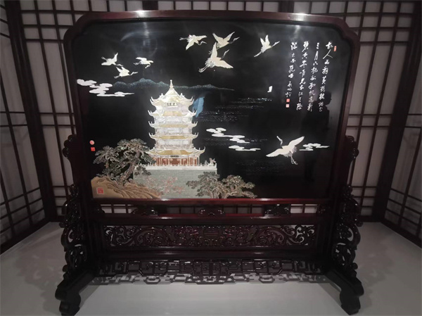 “2024华文媒体看江苏”活动聚焦扬州非遗珍宝馆