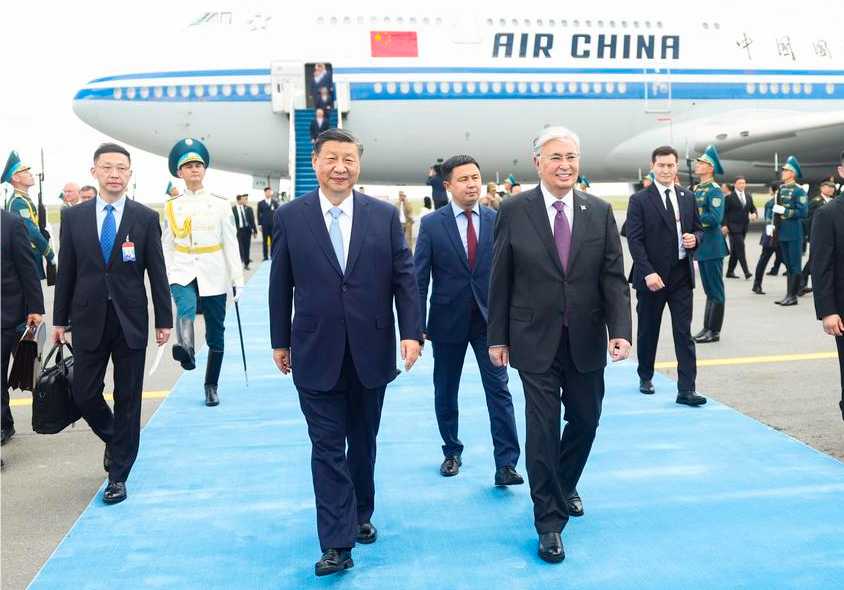 Feature: Greeted by household Chinese song, Xi starts Kazakhstan trip to build on unique partnership