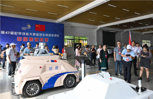 跨越国界的教育对话：海外华文媒体点赞重庆交职院产教融合成果