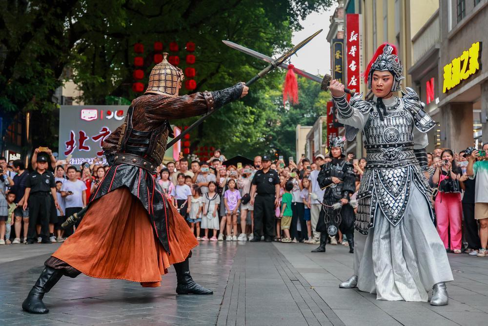 【大美广东】The stunning Cantonese opera 