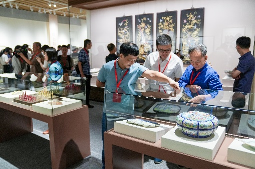 【大美广东】Guangzhou branch of the National Archives of Publications and Culture gets 845,000 new volumes  广州国家版本馆新增版本资源84.5万册（件）