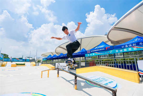 【大美广东】The skateboarding competition of the 7th #Dongguan Citizen Games and 2024 #Fashion Sports Festival was successfully held 东莞市2024年时尚运动节“战马杯”滑板比赛落幕