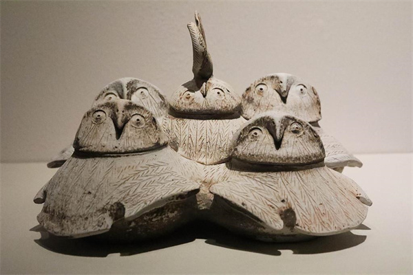 【大美广东】Super cute! The snack jar of the Lingnan people in the Han Dynasty is unexpectedly owl-shaped  超萌×5！汉代岭南人的零食罐竟是五只猫头鹰