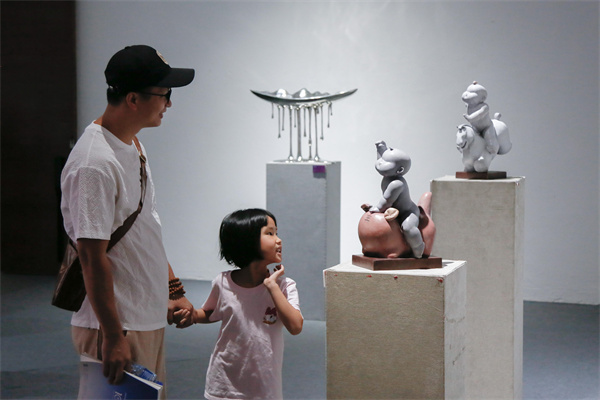 【大美广东】Communicating the mind with sculptural art! The Exhibition of Works by Contemporary Sculpture Artists opened 用“塑说”触动心灵！当代青年雕塑作品联展开幕