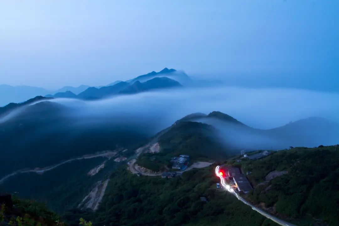 Celebrating Chongyang Festival with Guangdong