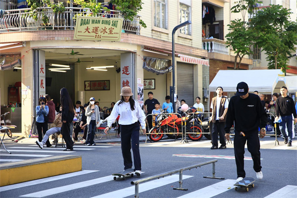 【雲上嶺南】Skateboarding, graffiti, street dance... Youth entertainment block opens in Shunde  滑板、涂鸦、街舞……青年潮玩街区顺德开幕