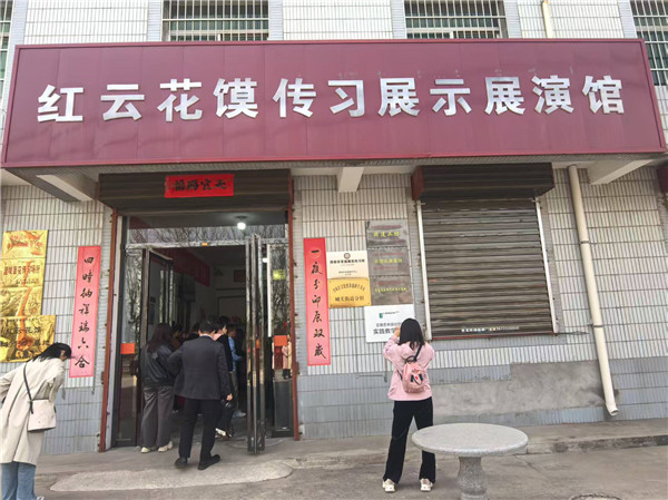 境外媒体欣赏澄城面花  两千年非遗绽放新时代