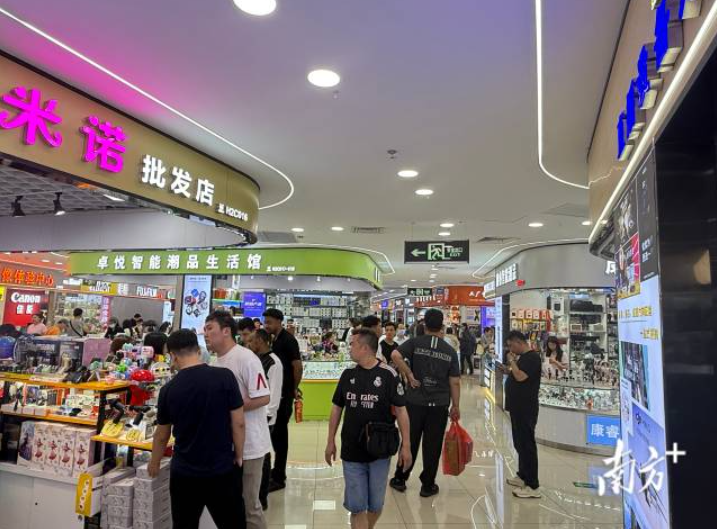 “关税战”下的华强北