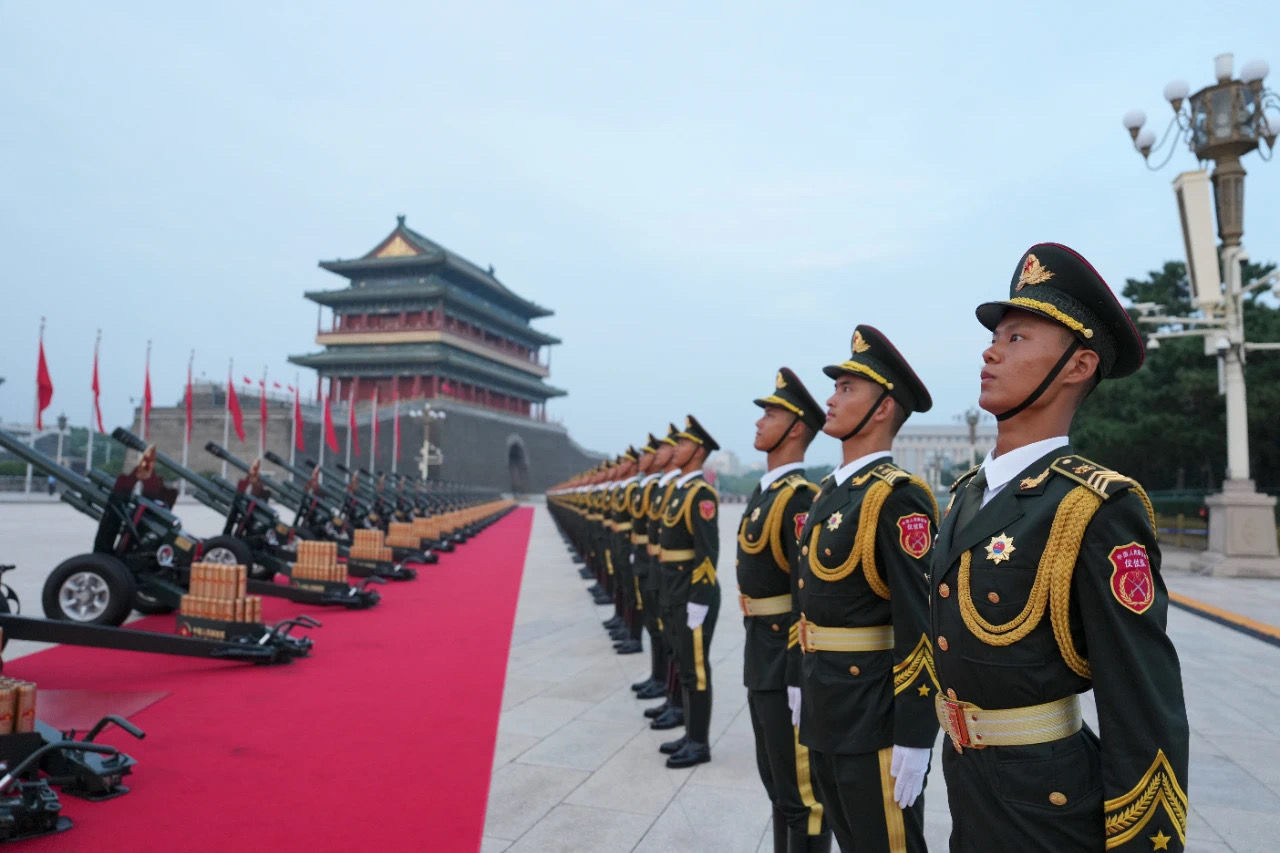 波兰华侨华人协会侨领应邀出席中国人民抗战胜利80周年纪念活动