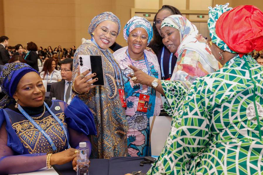 Xinhua Headlines: Xi underscores shared global duty to advance women's development at Beijing meeting