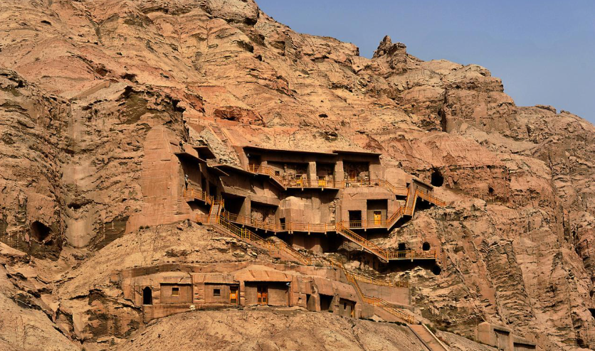 拜城：从“千年石窟”到“石泉湿美” 文旅新城绽新颜