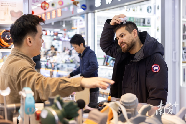 来中国必逛的“手信街”，我只服华强北｜洋客商带广货