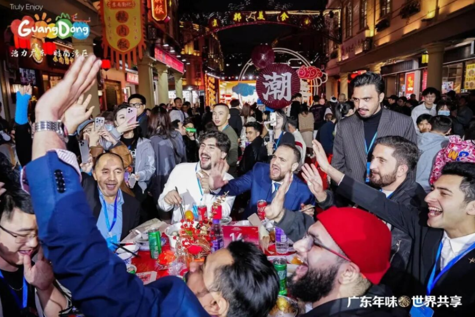 外国游客扎堆来华过春节，广东接住“泼天流量”