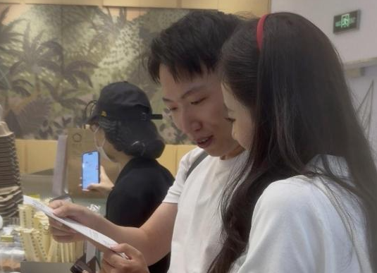 小票根撬动大消费：从“一杯咖啡”看广州“票根经济”的链式魔力