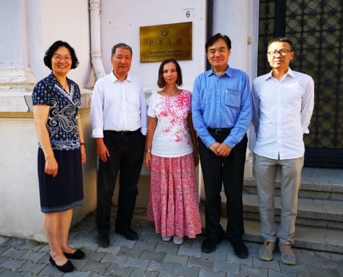 《欧洲时报》一行到访布大孔院