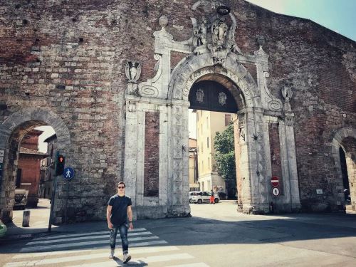 意大利锡耶纳：赭石色的中世纪古城