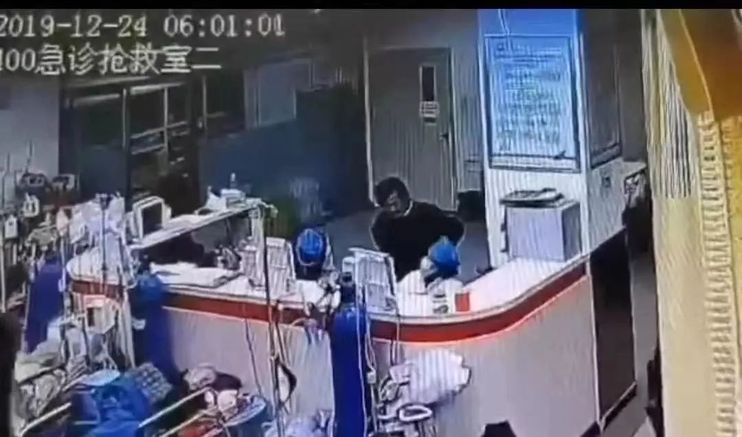 女医生被扎身亡细节还原：患者家属没有任何愧疚
