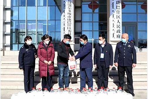 10吨75°白酒：疫情防控 内蒙古侨胞心系祖国