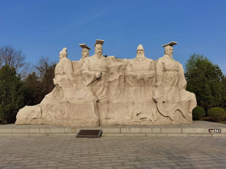 《史记》韩城，风追司马——“追梦中华·爱我黄河”2021海外华文媒体陕西采访行考察司马迁祭祀广场