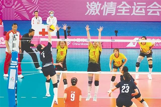 “排球是我们的乡愁”——海外华人全运江门赛场感受乡情