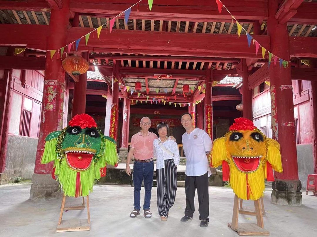 《不灭的星光》献礼首届爱尔兰-中国文化艺术节 陈秋梅写词、陈超谱曲——致敬Jimmy MacCarthy